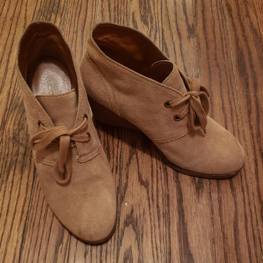 Lucky Brand Tan Suede Wedge Booties